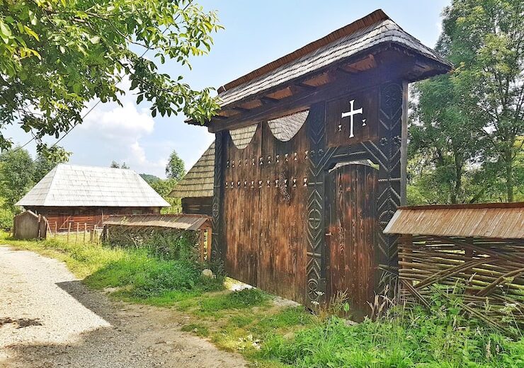 Rolul porții maramureșene în arhitectura locală