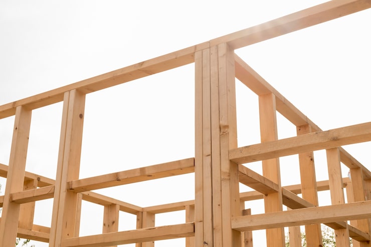 Cum se realizează structura de rezistență a unui foișor din lemn