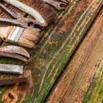 Întreținerea unei porți sculptate – uleiuri și tratamente recomandate